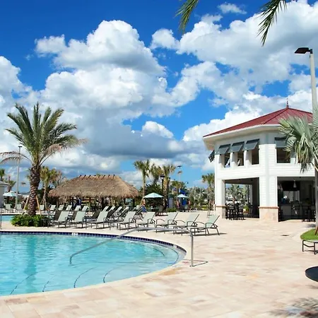 Four Bedrooms W/ Pool Townhome 4841